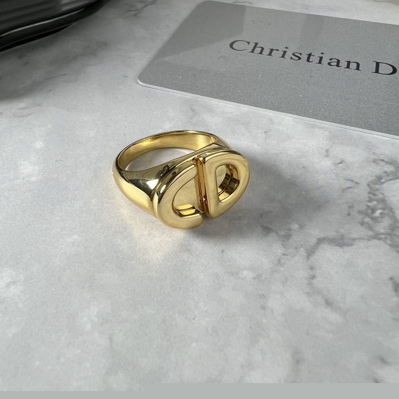 ch**an D*or rings